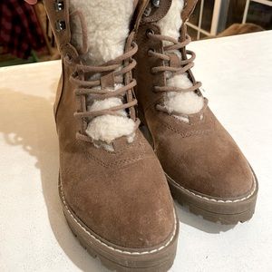 BRAND NEW FAUX SHERPA LINED COMBAT BOOTS